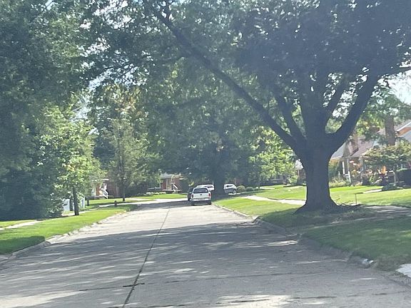 4th image of 15686 Ryland St
