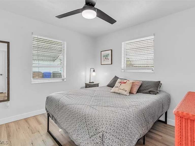 1661 Coronado Rd — Photo 43