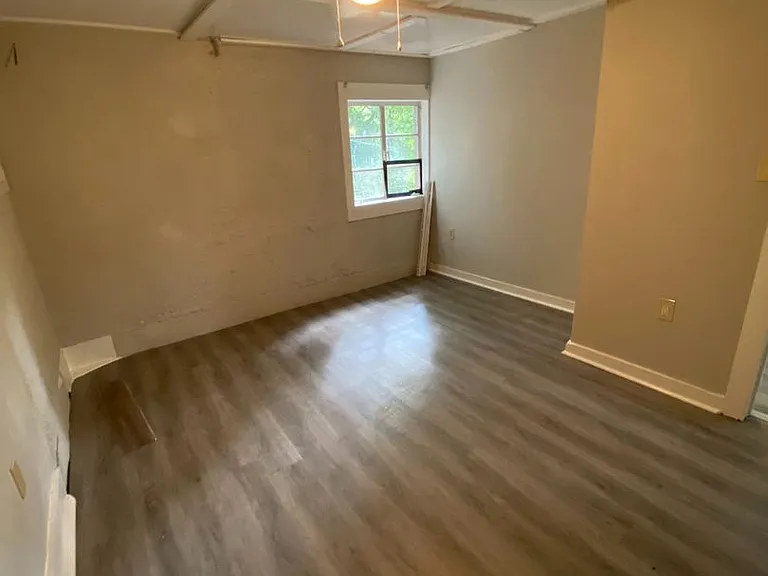 Hietts Ln - 406 — Photo 10