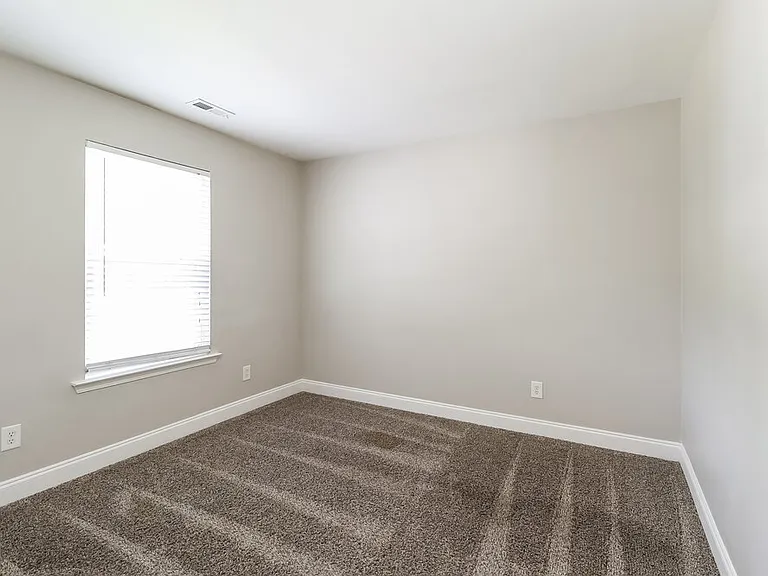 4500 Red Hook Rd — Photo 13