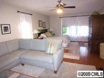 3rd image of 1616 Burtonwood Cres