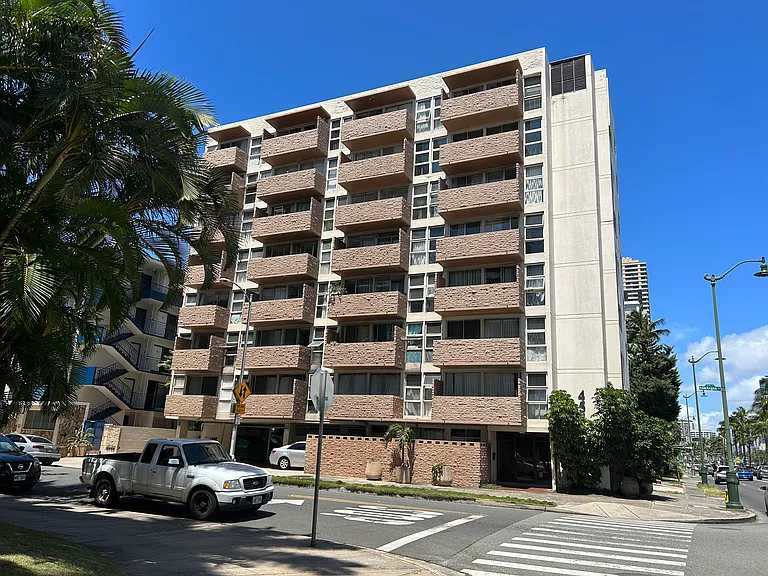 454 Namahana St #604 — Photo 9