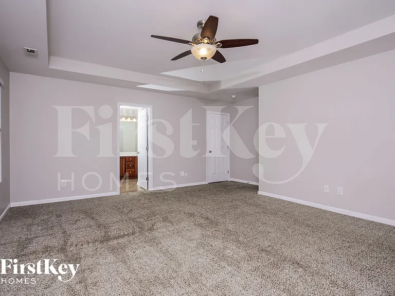 5921 Sandpiper Farm Ln — Photo 10