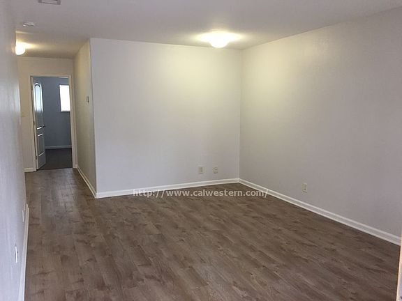 3rd image of 668 E Olive Ave APT 4