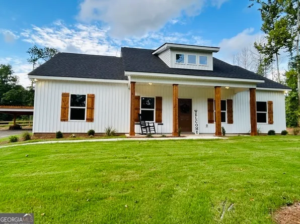 540 Country Club Rd, Newnan, GA 30263