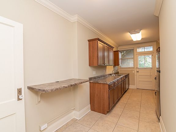 4th image of 315 Washington St #201
