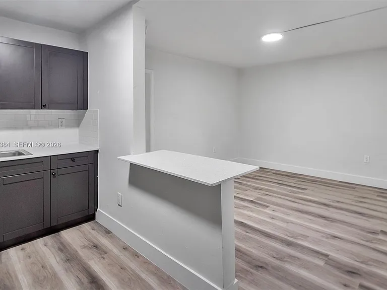4037 SW 65th Ave #11 — Photo 9