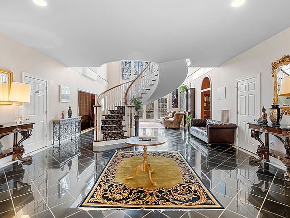 5th image of 5155 Fire Tower Rd