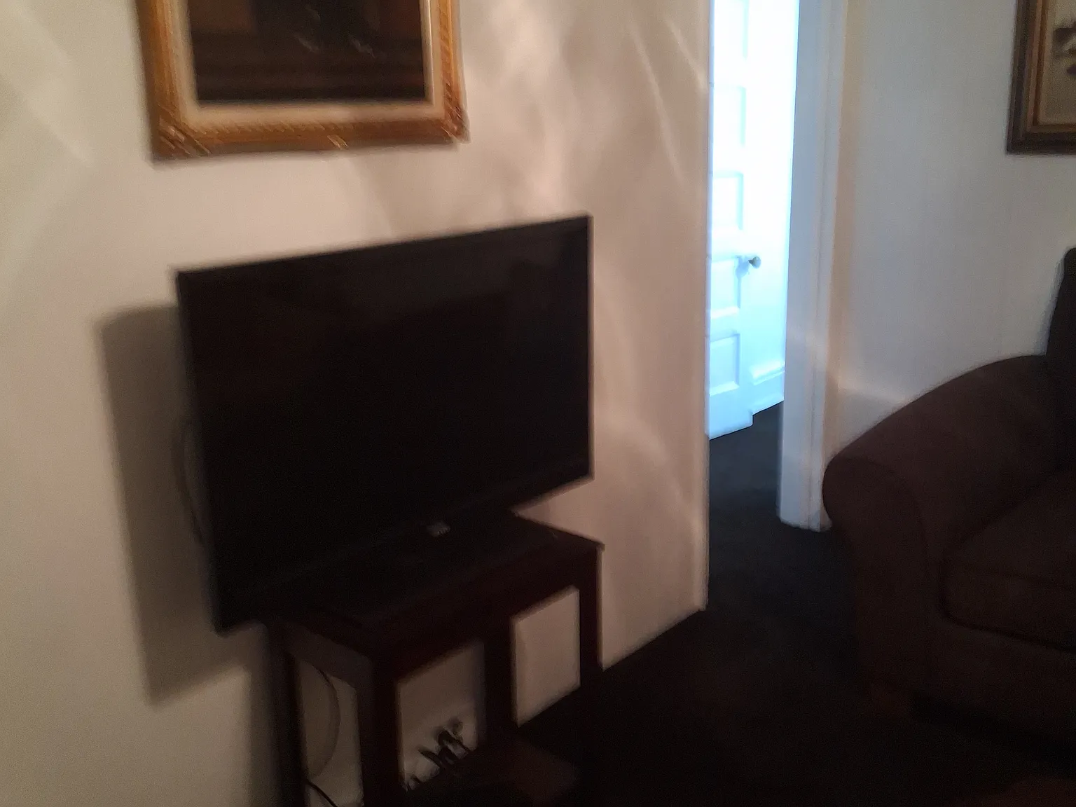2 bed, 1025 sqft, $1,200 — Photo 2