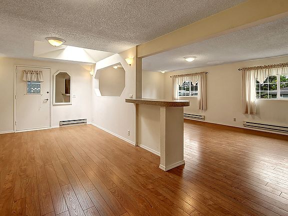 5th image of 18630 67th Ave W