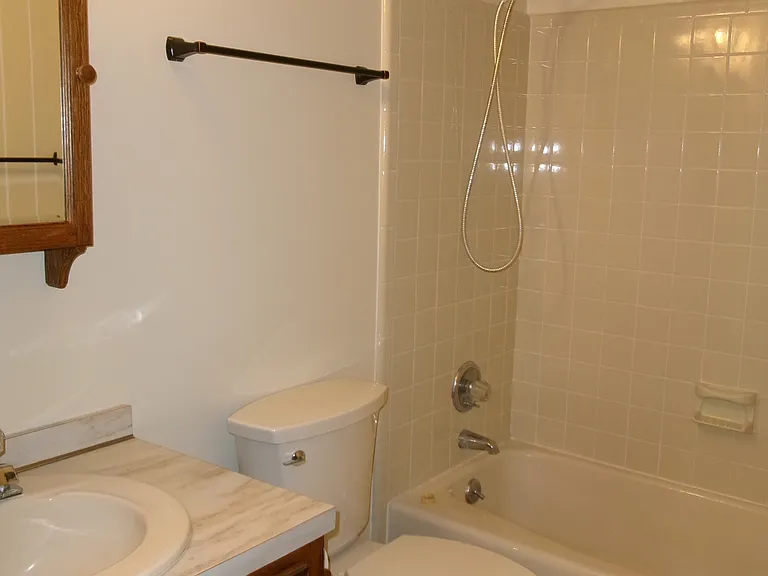 23320 Red Oak Ct #1 — Photo 20