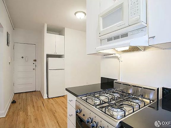 4th image of 149 Sullivan St APT 3E