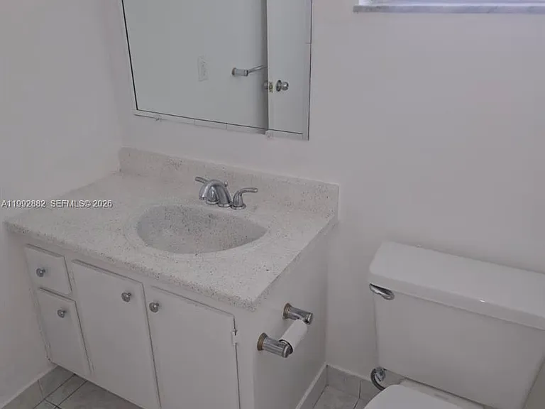 320 NE 12th Ave #703 — Photo 14