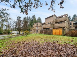 9133 Capella Dr #203, Burnaby, BC V3J 7K4