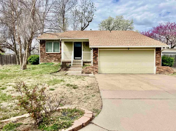 227 N Summitlawn St, Wichita, KS 67212