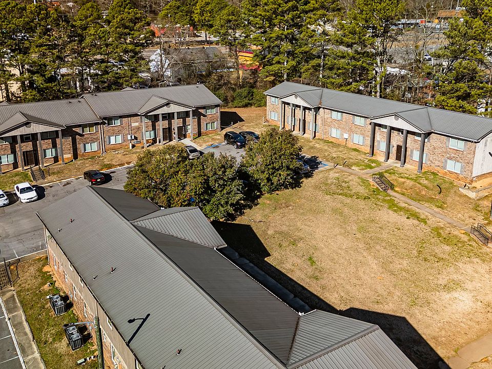 Copy of Pineview Pointe Exterior 5