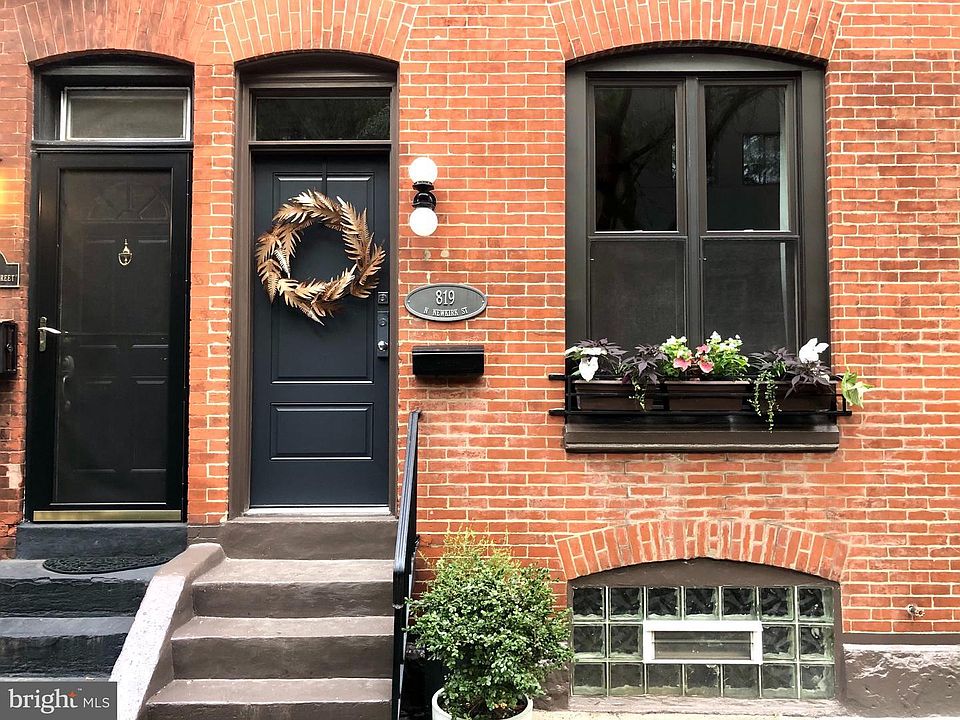 1st image of 819 N Newkirk St