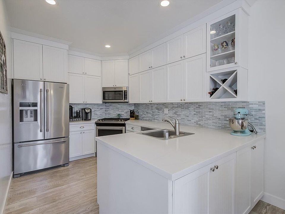 1st image of 3063 Arlington Dr