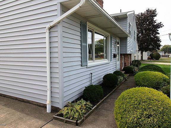 3rd image of 7538 Goldenrod Dr