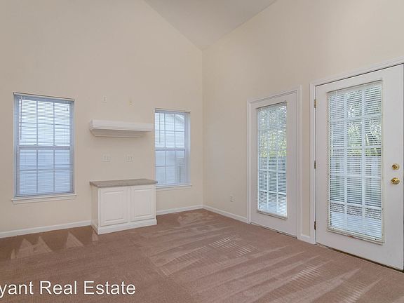 5th image of 4233 Sequoia Ct