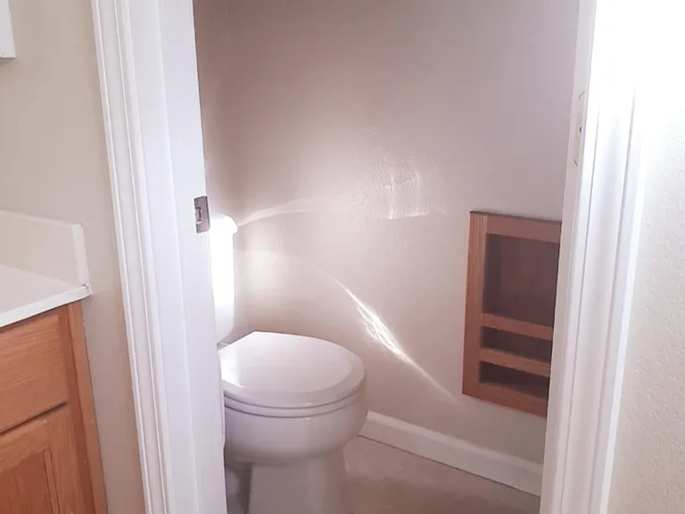 920 Rathbone Cir — Photo 22