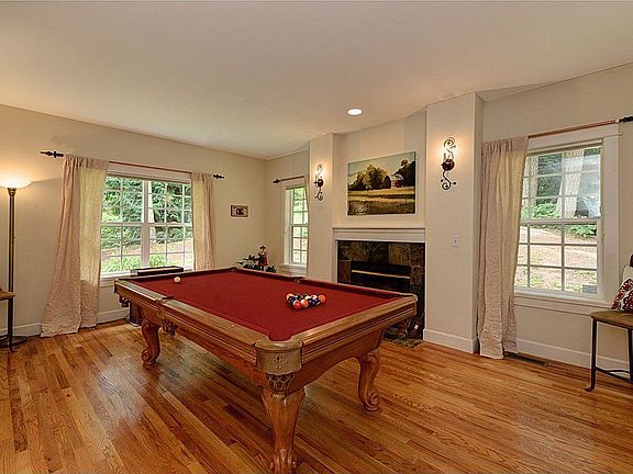 4th image of 8731 NE Laughing Salmon Ln