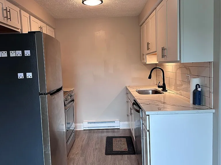 335 Village Blvd N — Photo 8