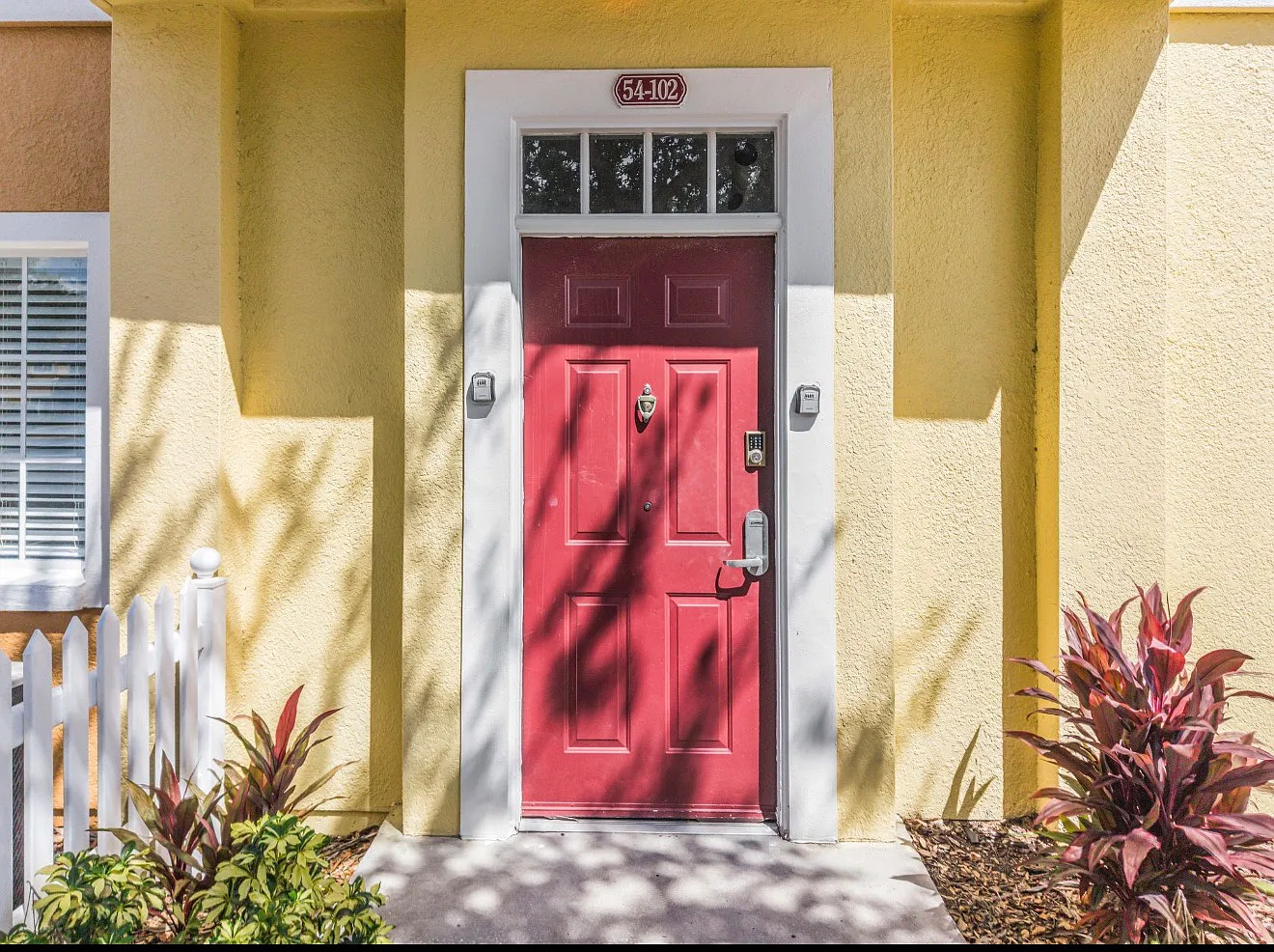 4010 Santa Maria Dr — Photo 2