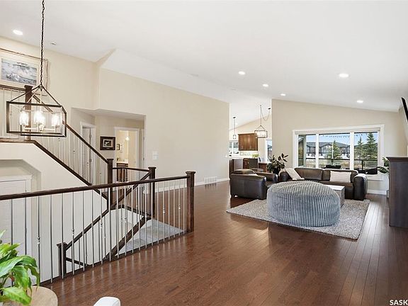 4th image of 106 Johns ROAD