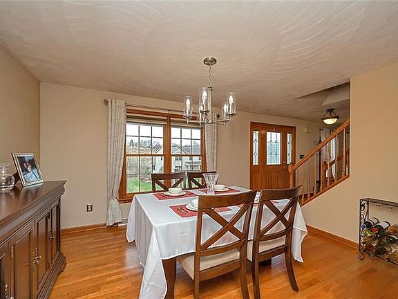 5th image of 311 Jaclyn Ct