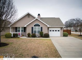 327 Deerfield Cir, Warner Robins, GA 31088