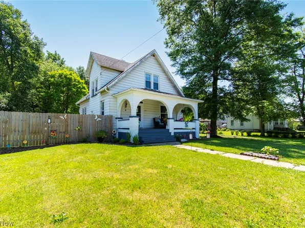 1690 Salt Springs Rd, Mineral Ridge, OH 44440