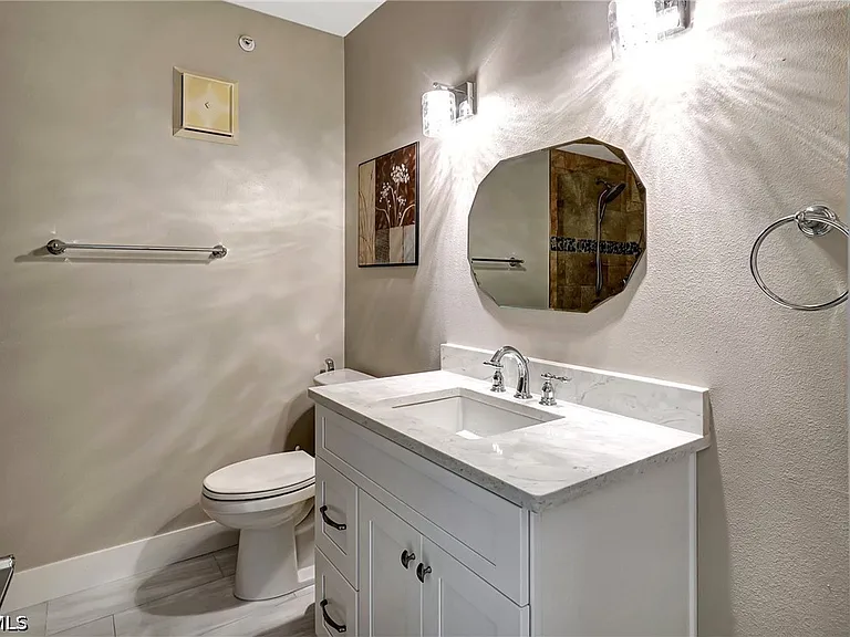 1900 Virginia Ave #103 — Photo 15