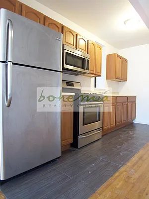 Rented by Bohemia Realty Group | media 19