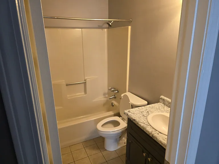112 Foxwood Cir — Photo 6
