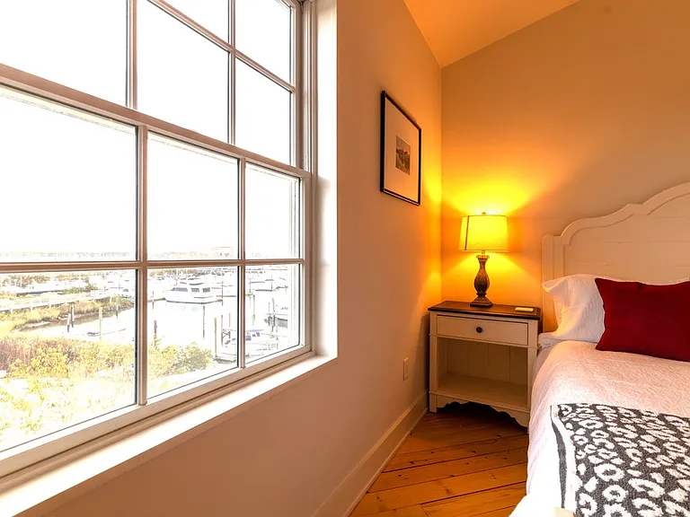 60 Willow St #304 — Photo 3