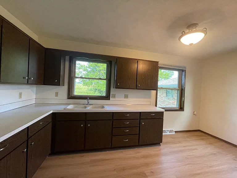 2669 Ivory Ave — Photo 10
