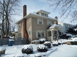12 N Highland Ave, Aurora, IL