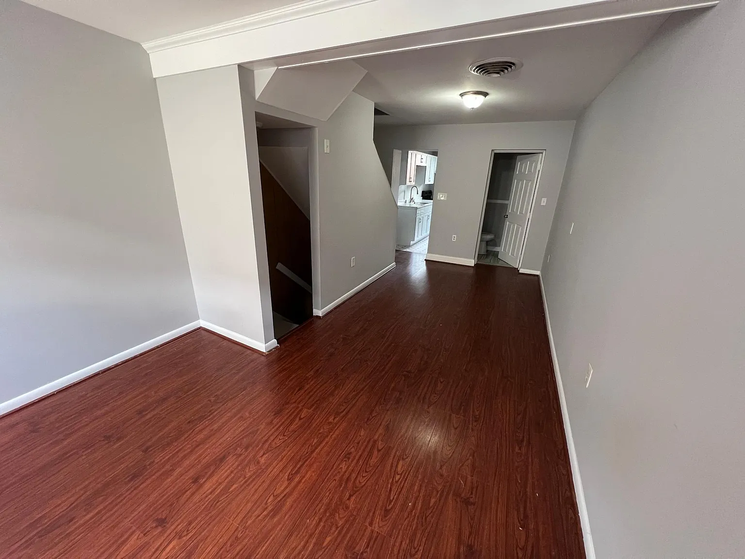 3 bed, 2.5 bath, 1014 sqft, $1,800 — Photo 2