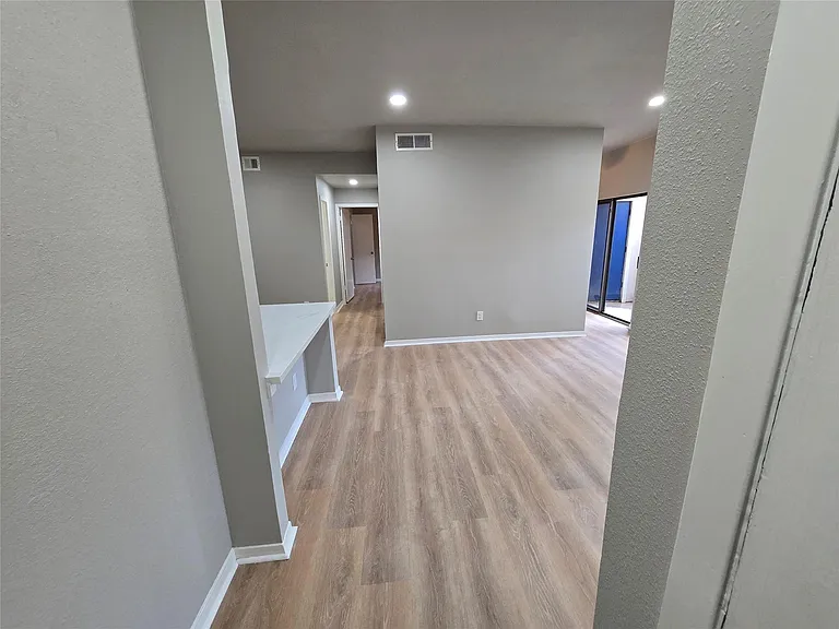 1818 Augusta Dr #15 — Photo 8