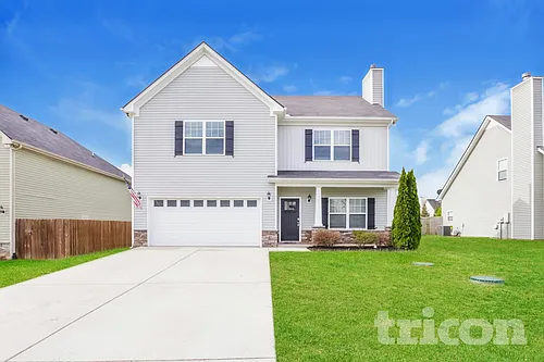 1107 Selous Dr Photo 1