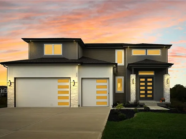 228 NW Earle Ln, Lees Summit, MO 64081