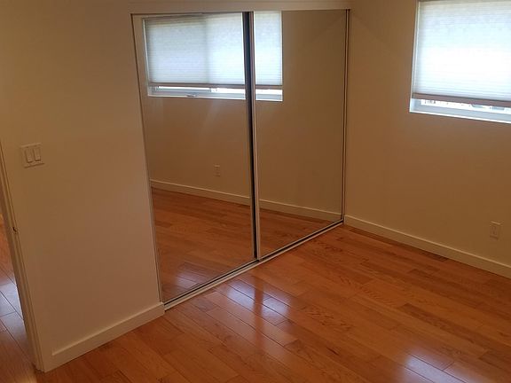 4th image of 909 W Beach Ave APT 7