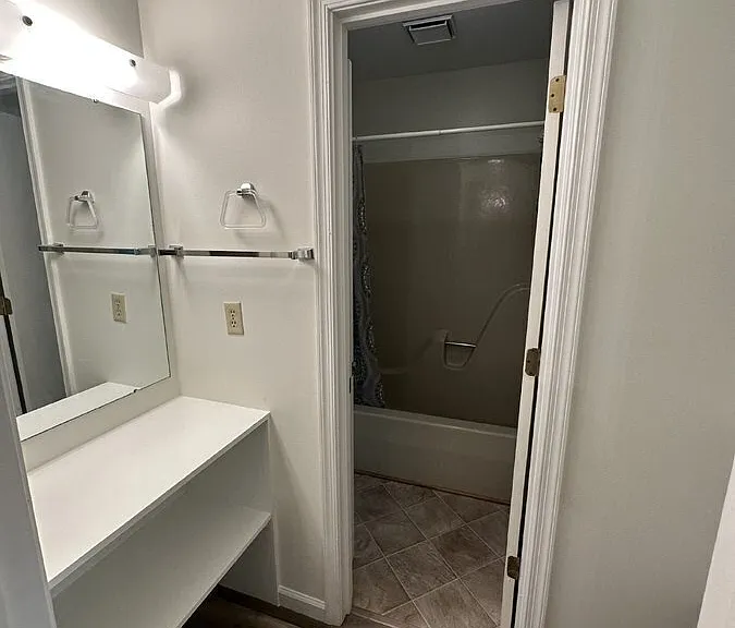 2384 Whitney Ct — Photo 8