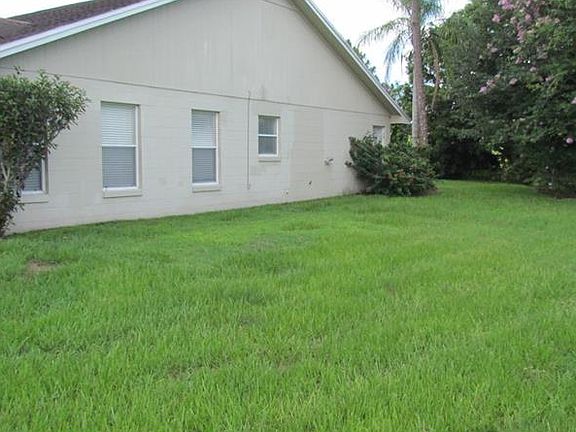5th image of 2047 Gamboge Dr