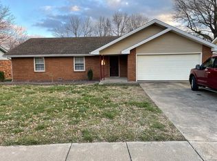 1210 W Tracy St, Springfield, MO 65807