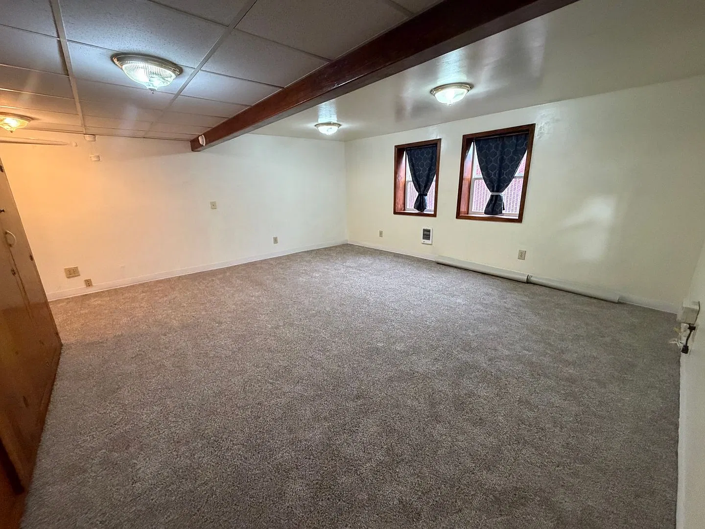 Tucked away 1 bedroom house — Photo 4