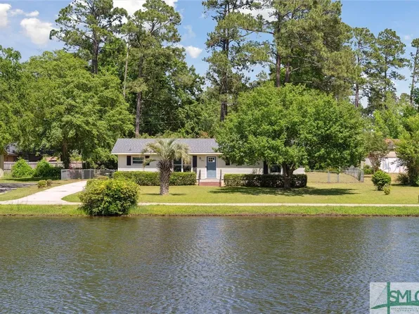 205 N Parkway Drive, Sylvania, GA 30467
