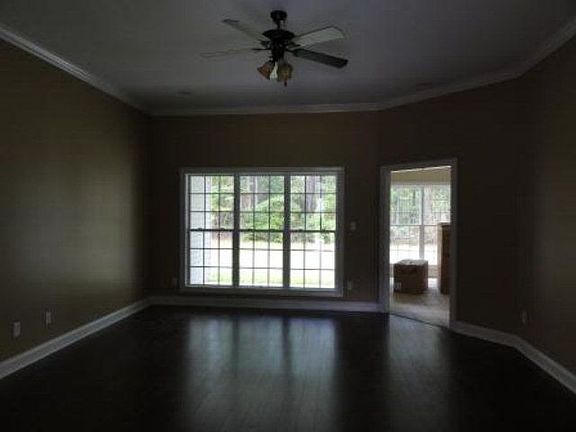 4th image of 2708 Clayton Dr