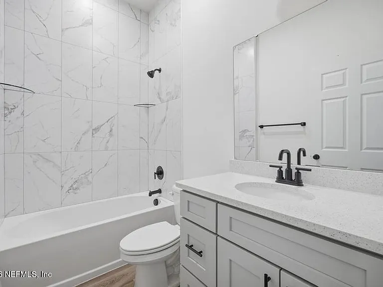 12164 Lyons St — Photo 15